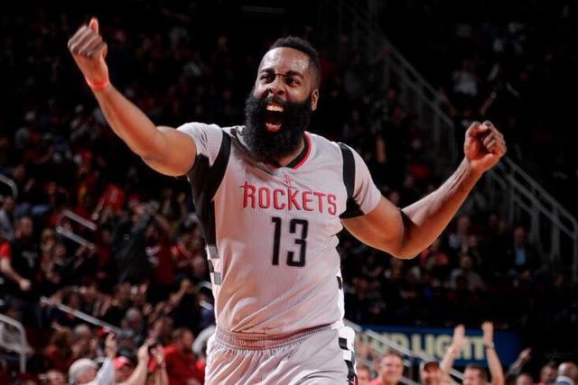 华子36+13+7森林狼大胜尼克斯 绿军大胜魔术